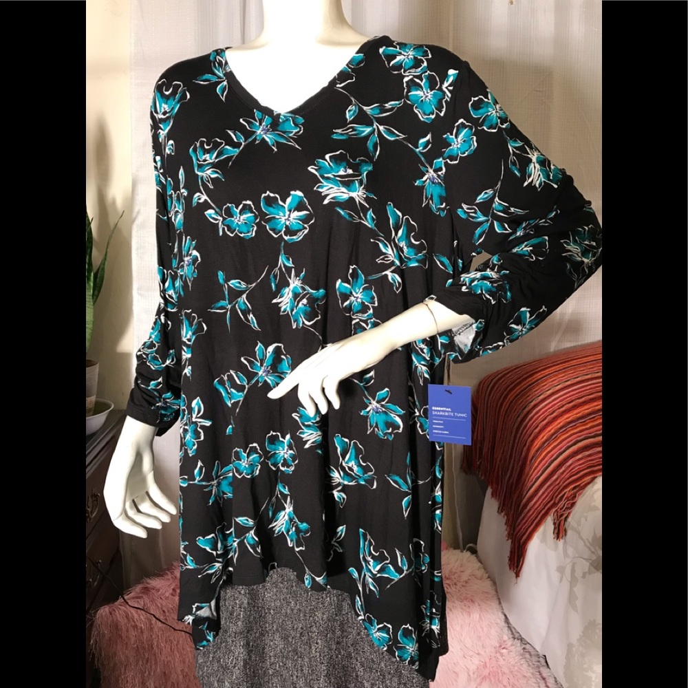 AP.9 BEAUTIFUL FLORAL PRINT TUNIC